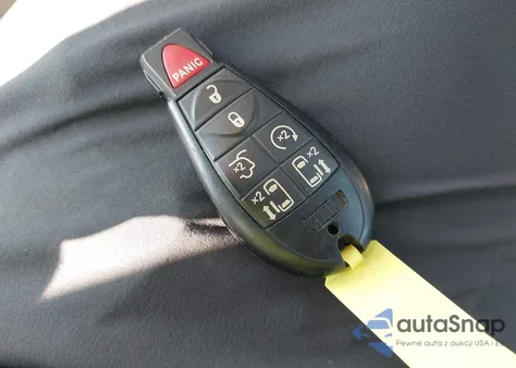 2014 Chrysler Town & Country Touring-L из США, поврежденный, VIN 2C4RC1CG7ER231925